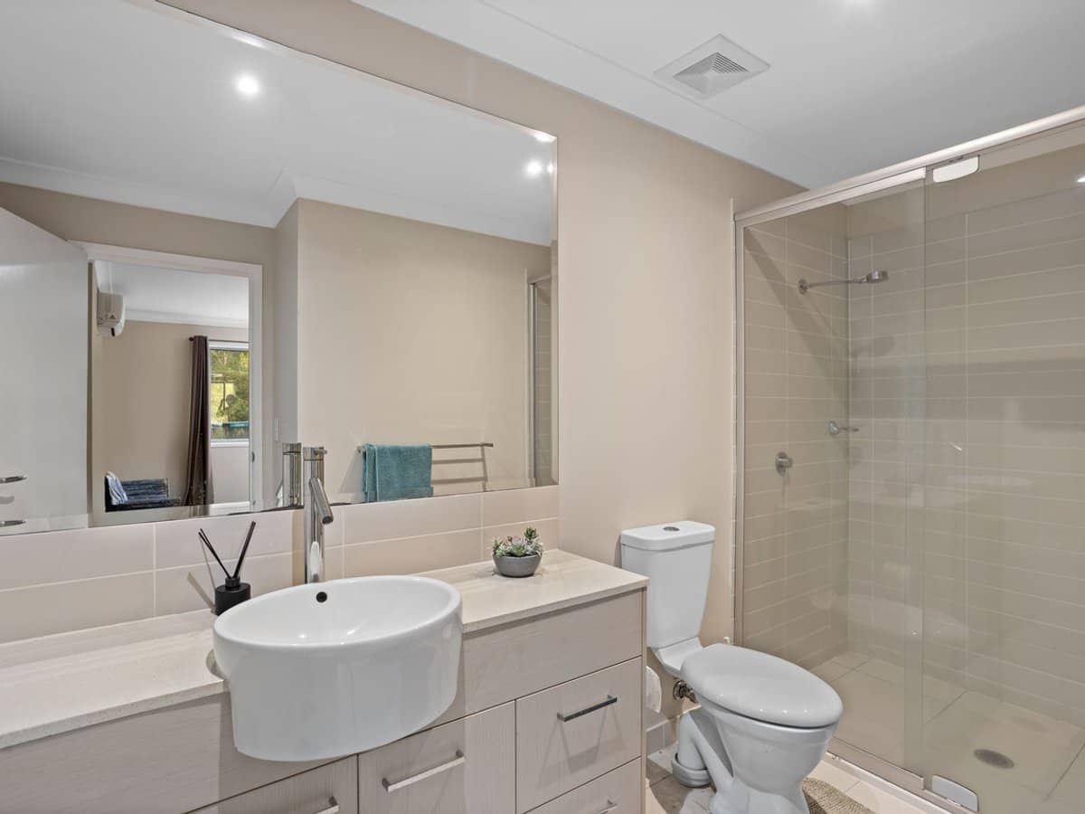 1 Belongil Street, Pacific Pines - Thumbnail 8