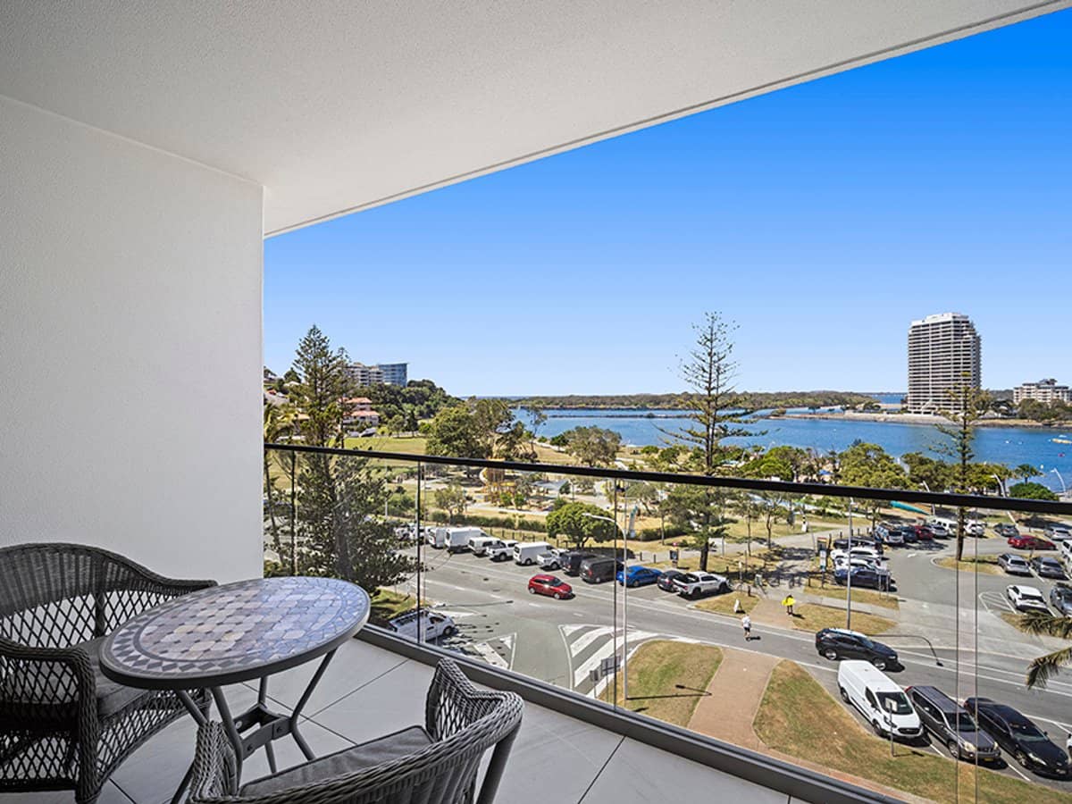 144-146 Marine Parade, COOLANGATTA - Thumbnail 6