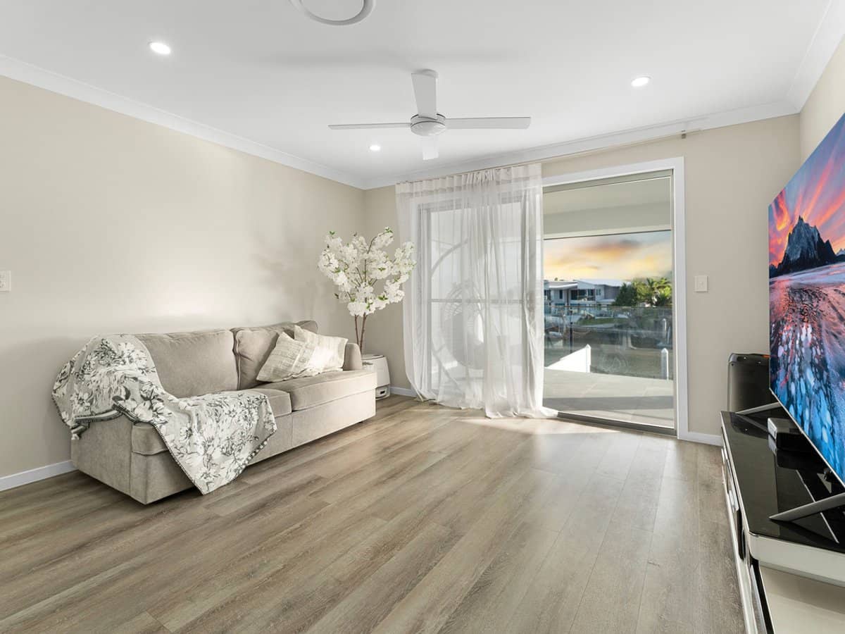 317 Harbour Boulevard, Jacobs Well - Thumbnail 25