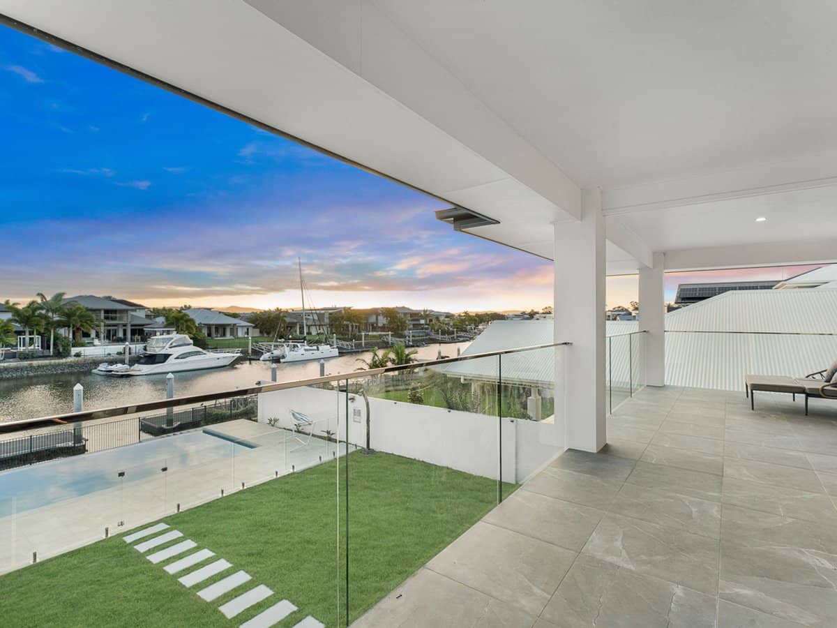 317 Harbour Boulevard, Jacobs Well - Thumbnail 5