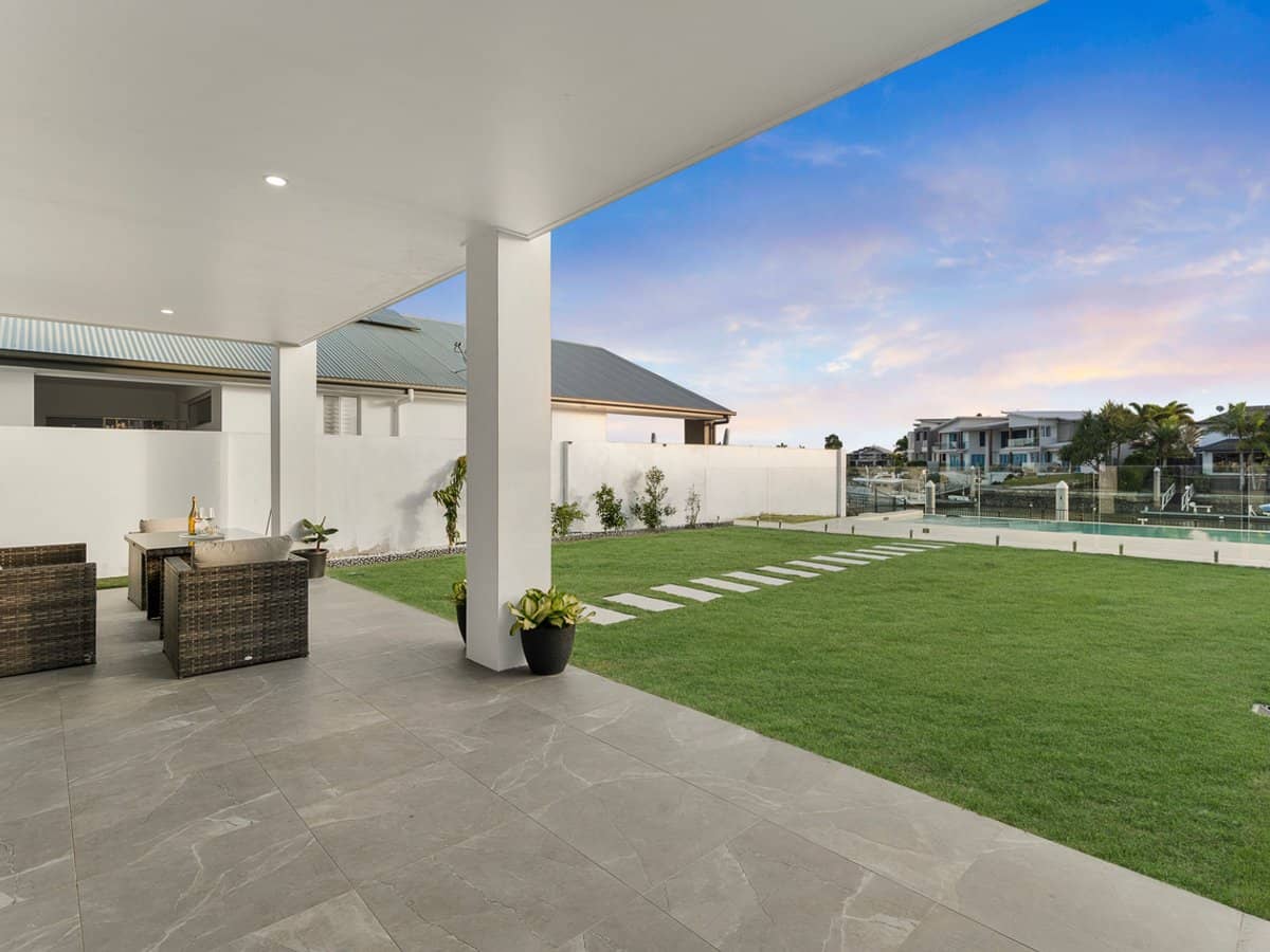 317 Harbour Boulevard, Jacobs Well - Thumbnail 16