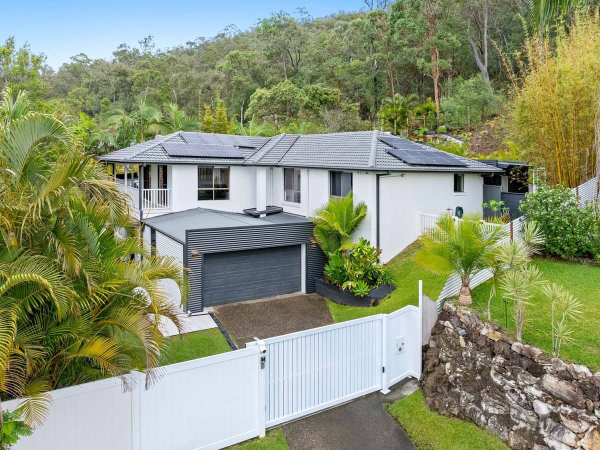 6 Hopman Court, Oxenford - Thumbnail 1