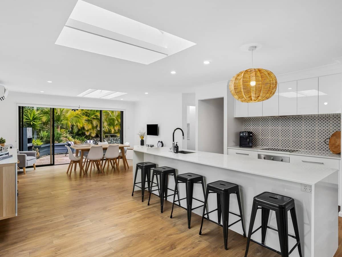 6 Hopman Court, Oxenford - Thumbnail 2