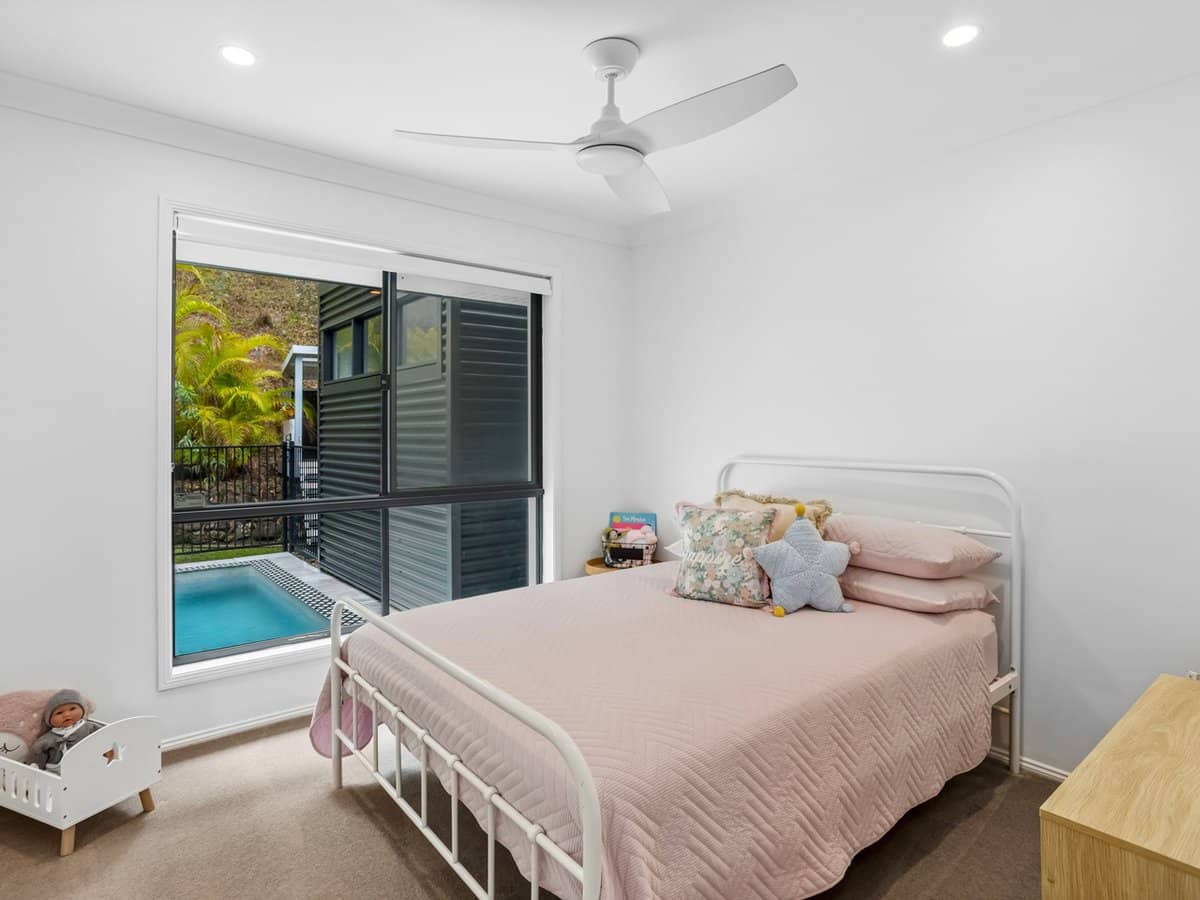 6 Hopman Court, Oxenford - Thumbnail 23