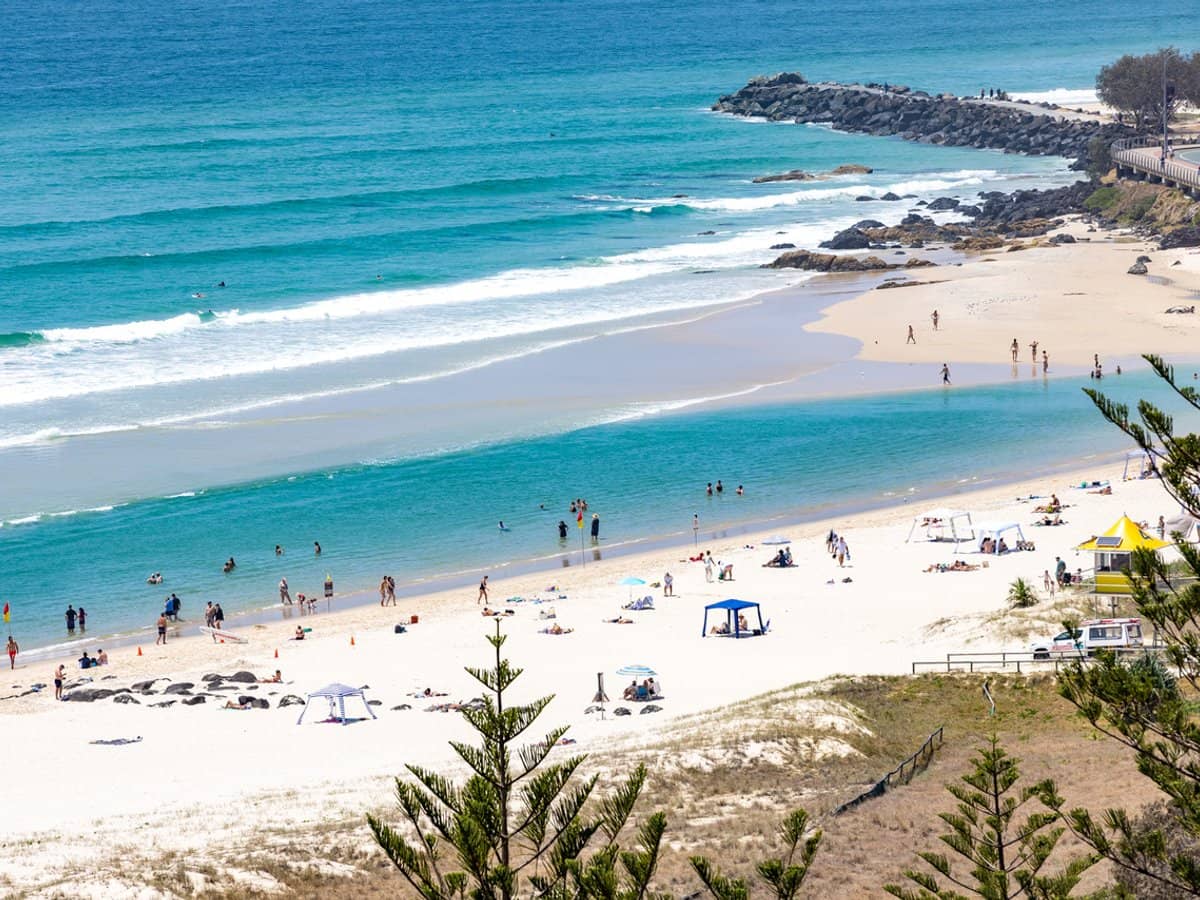 1 Douglas Street, COOLANGATTA - Thumbnail 8