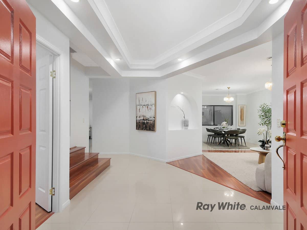 76 White Cedar Circuit, STRETTON - Thumbnail 2