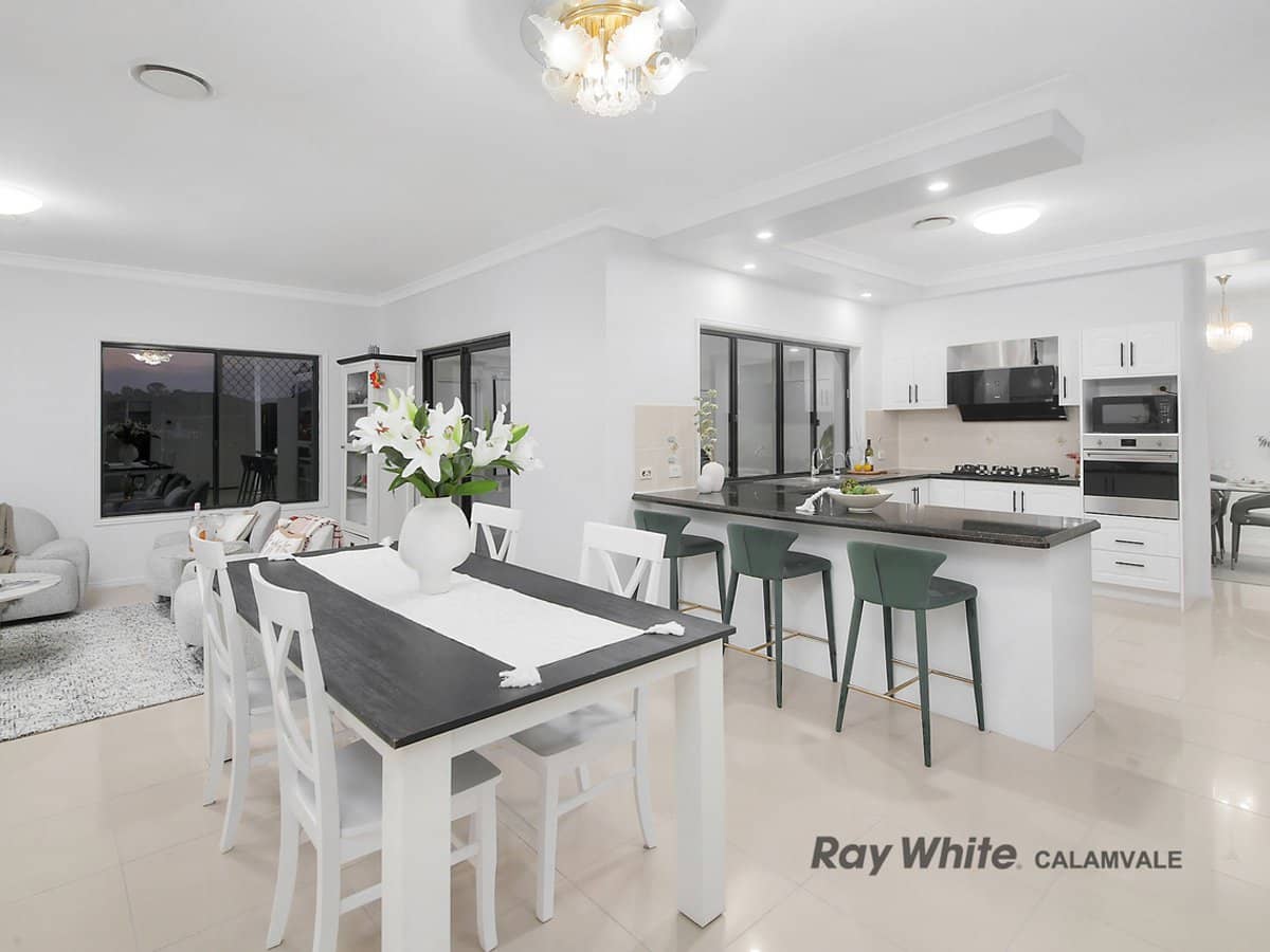 76 White Cedar Circuit, STRETTON - Thumbnail 5