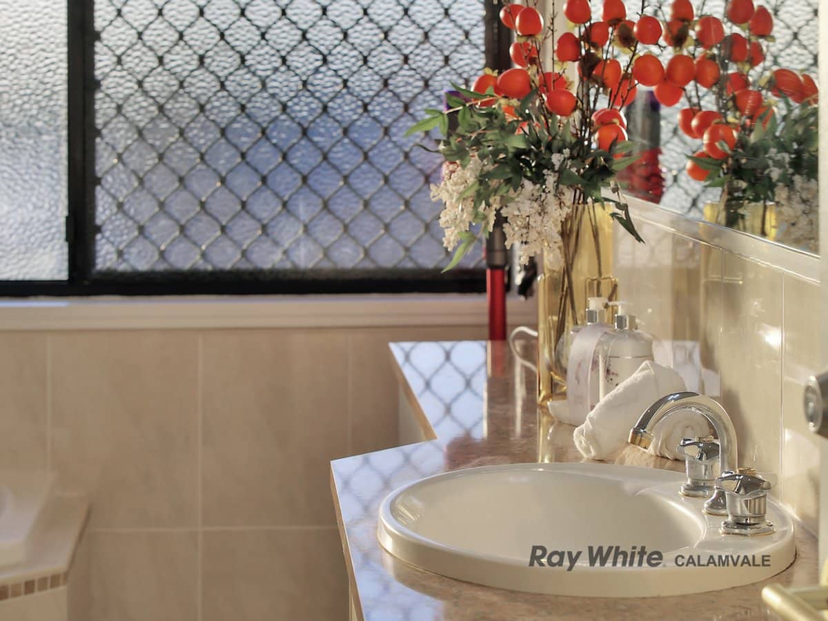 76 White Cedar Circuit, STRETTON - Thumbnail 17