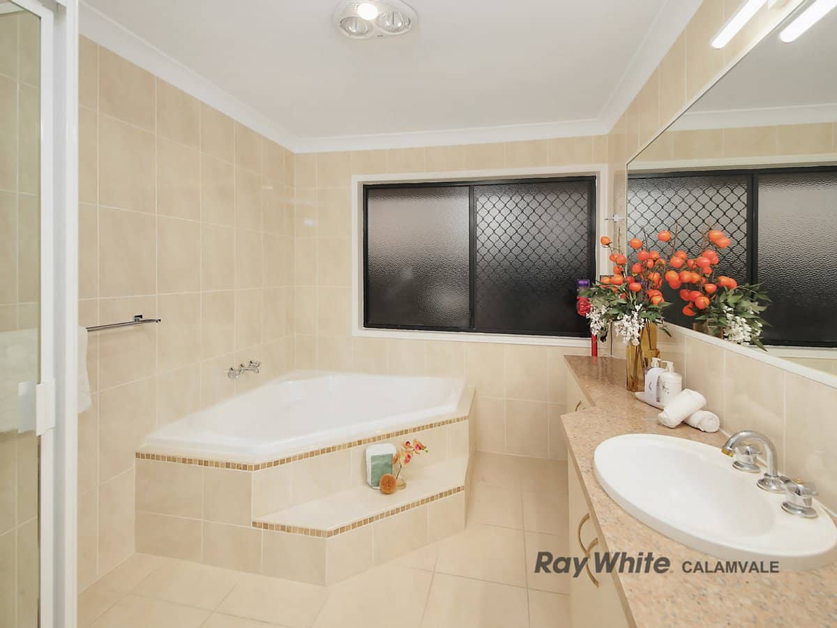 76 White Cedar Circuit, STRETTON - Thumbnail 18