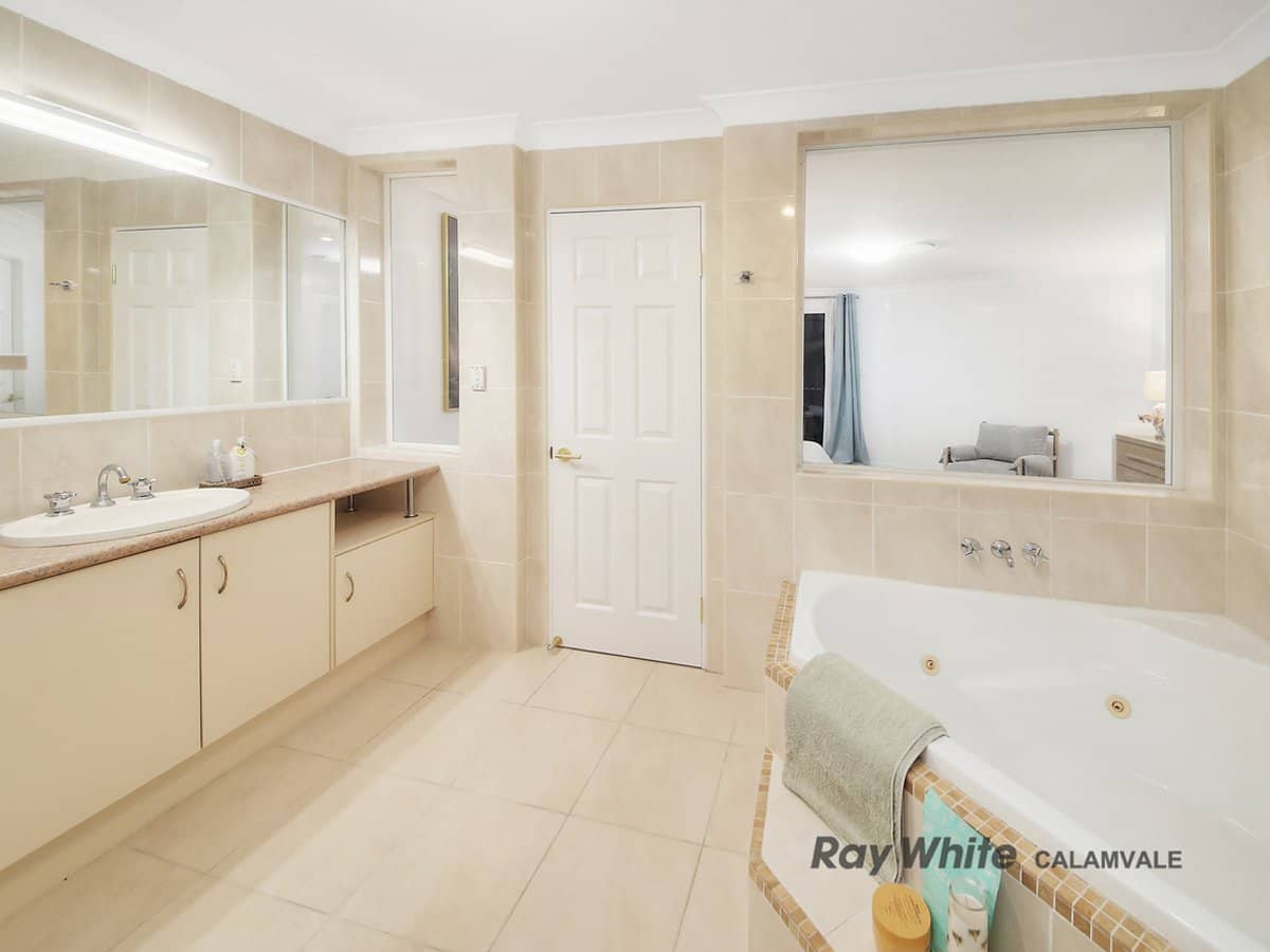 76 White Cedar Circuit, STRETTON - Thumbnail 19