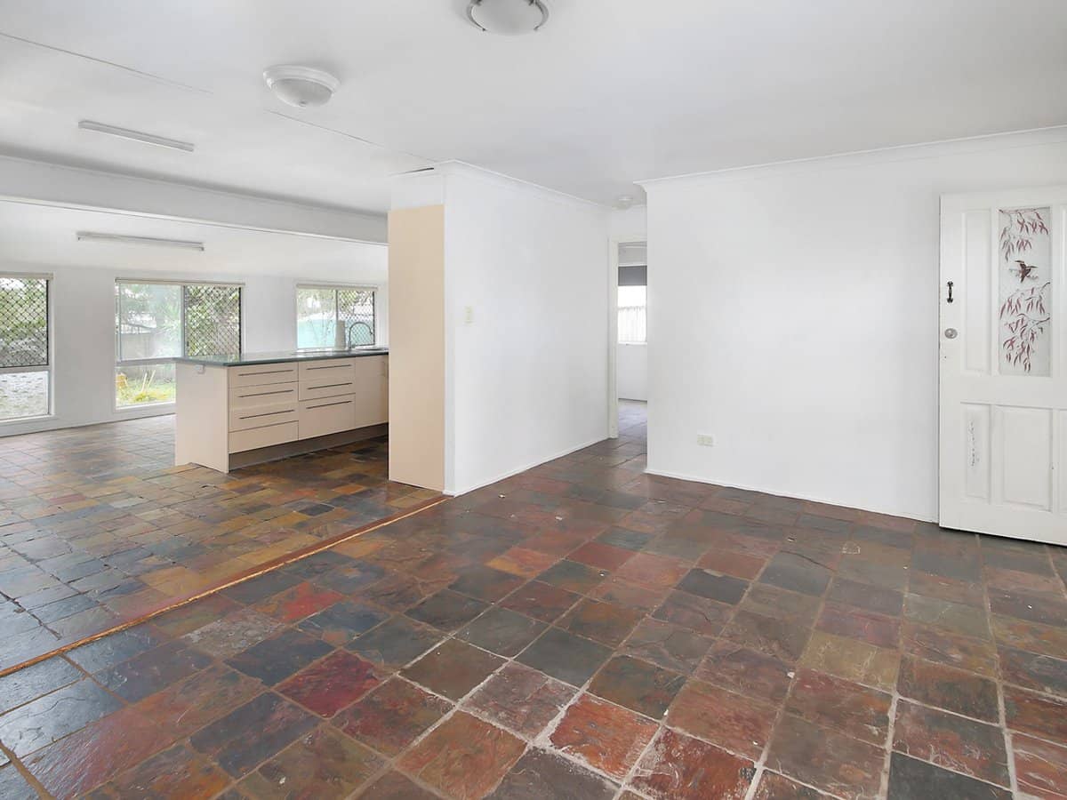 2 Carramar Street, LOGANLEA - Thumbnail 4