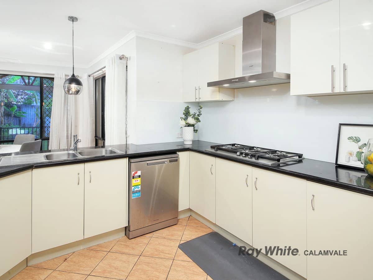 8 Namoi Court, KURABY - Thumbnail 8