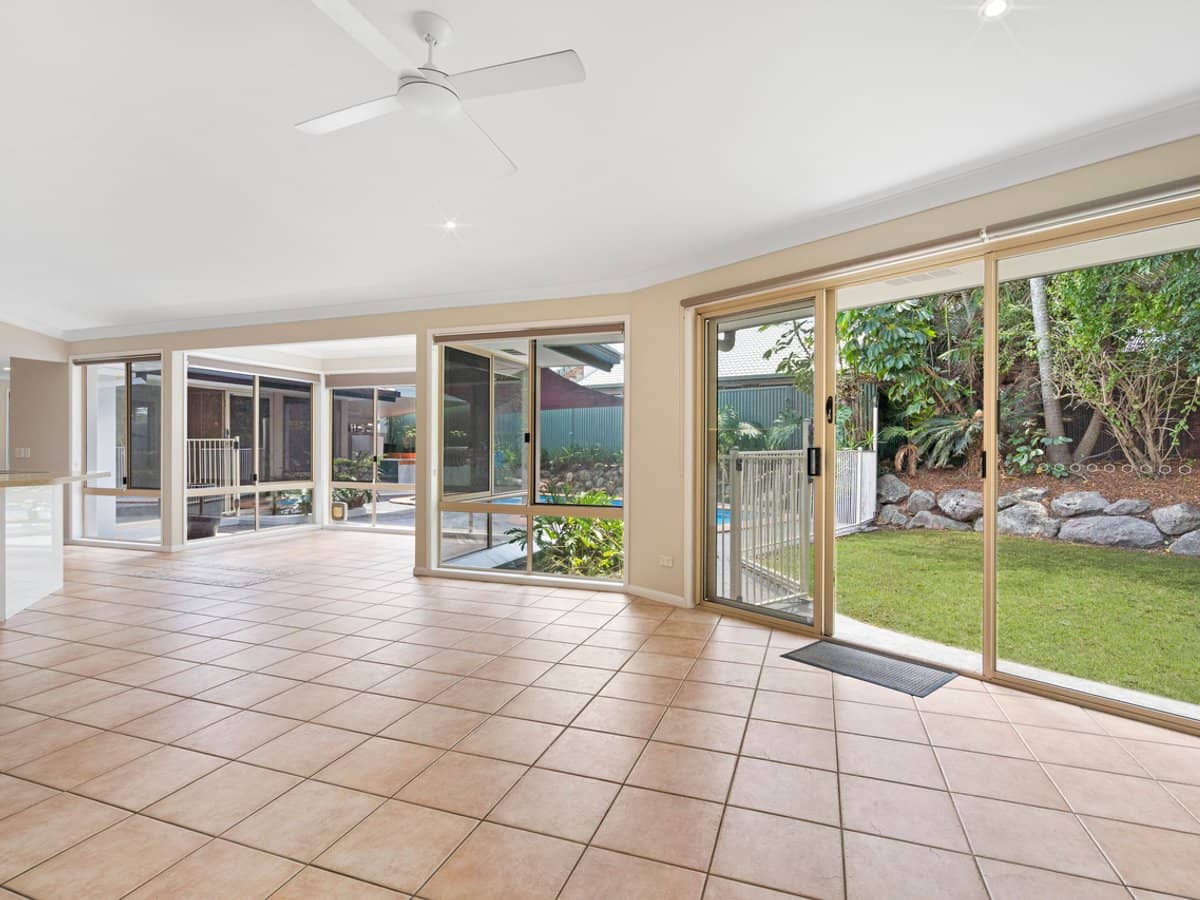 9 Greenwood Court, Parkwood - Thumbnail 6