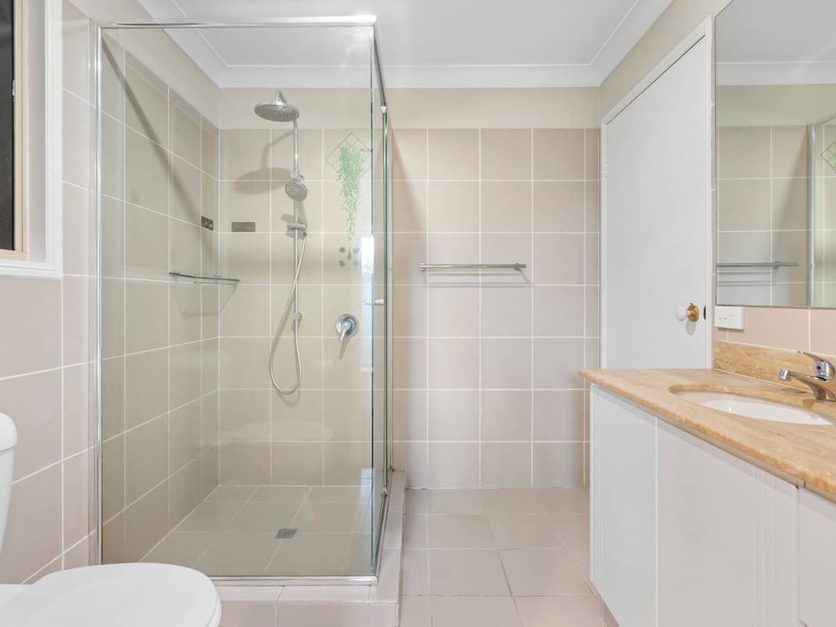 9 Greenwood Court, Parkwood - Thumbnail 9