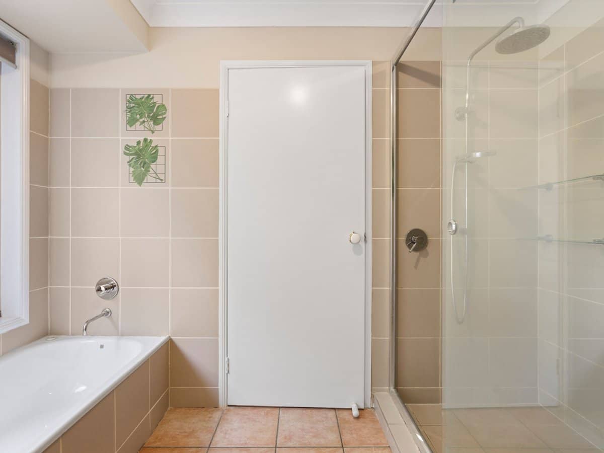 9 Greenwood Court, Parkwood - Thumbnail 12