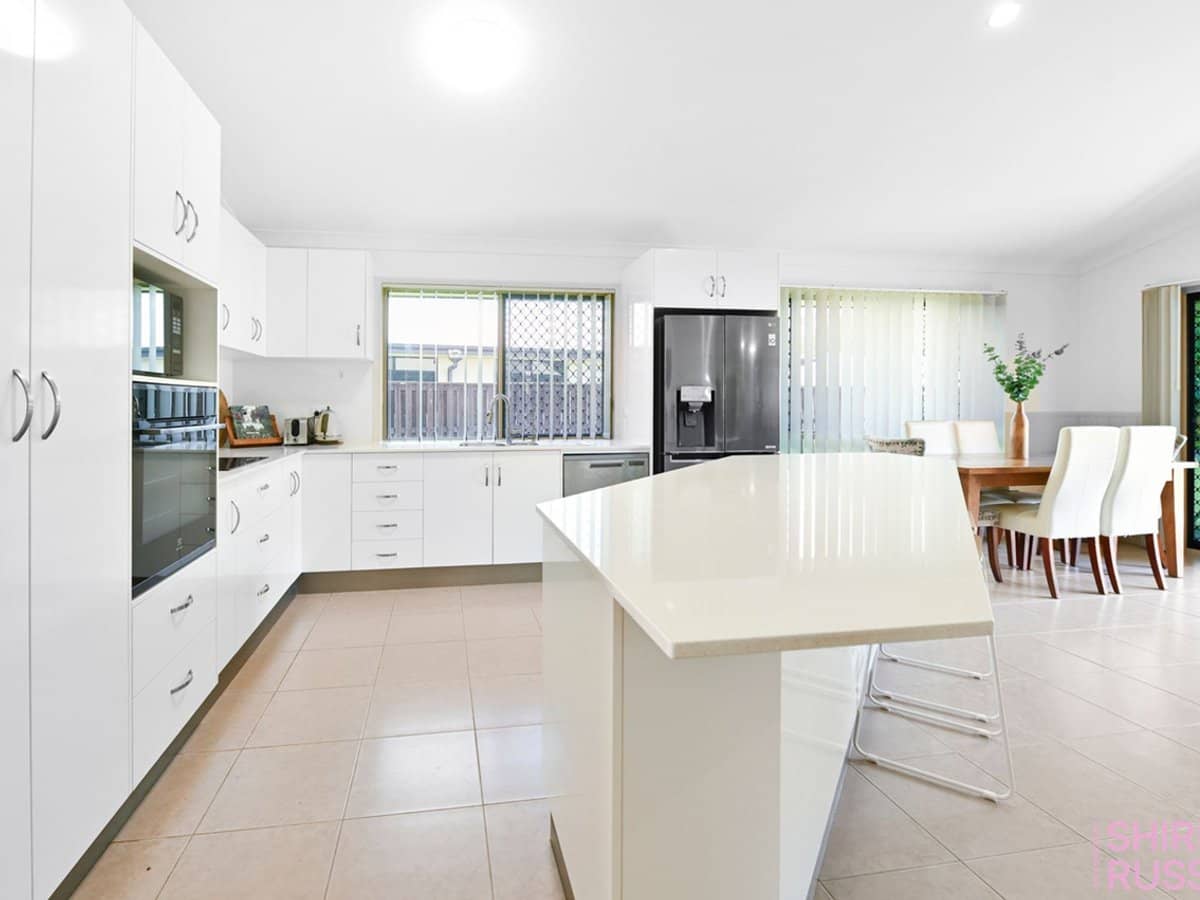 45 Whitehaven Drive, Blacks Beach - Thumbnail 5