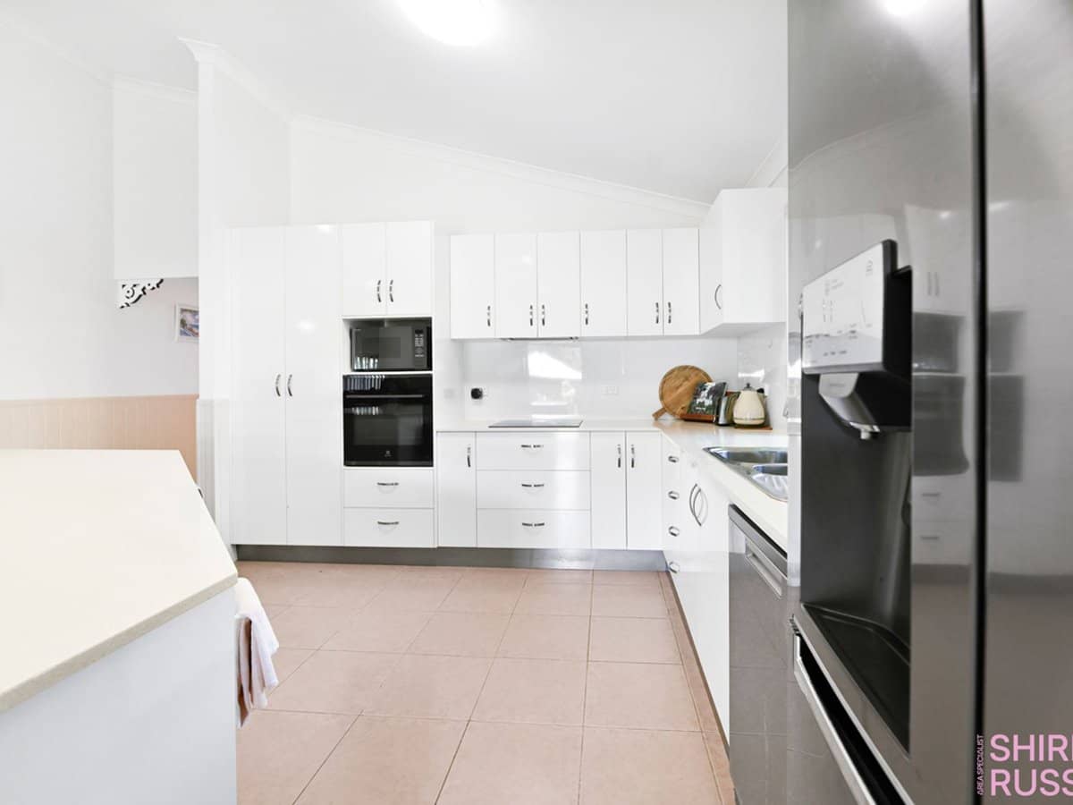 45 Whitehaven Drive, Blacks Beach - Thumbnail 6