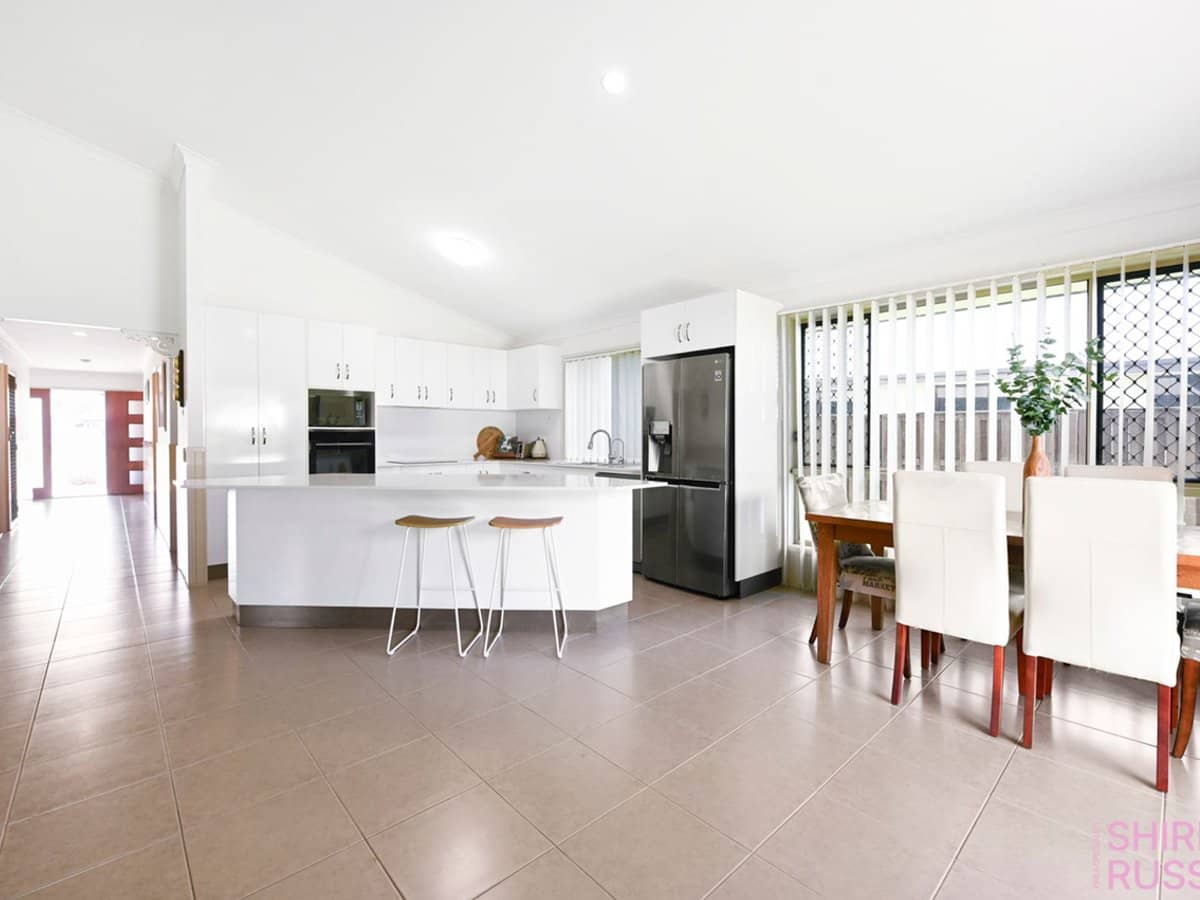 45 Whitehaven Drive, Blacks Beach - Thumbnail 7