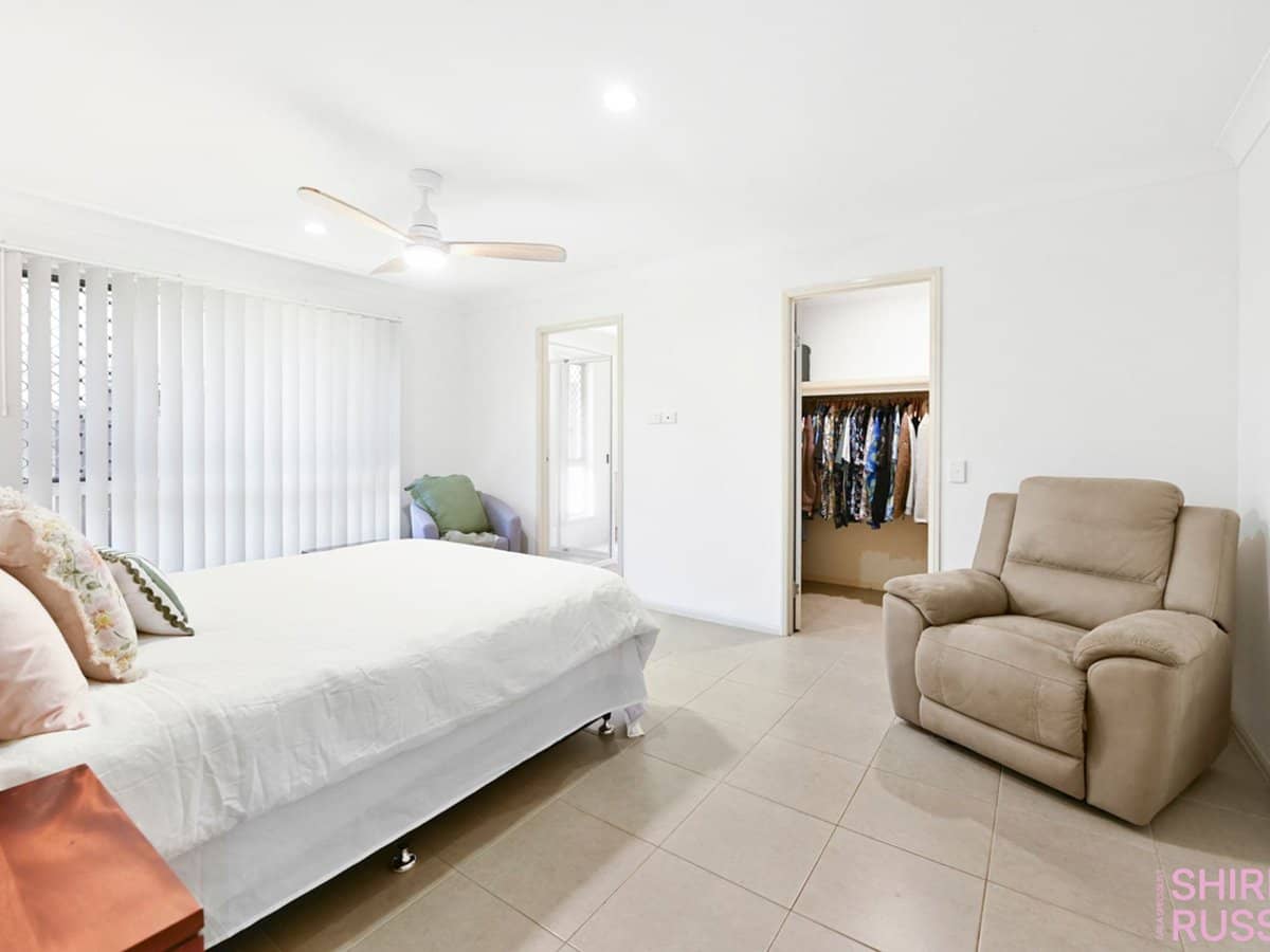 45 Whitehaven Drive, Blacks Beach - Thumbnail 11