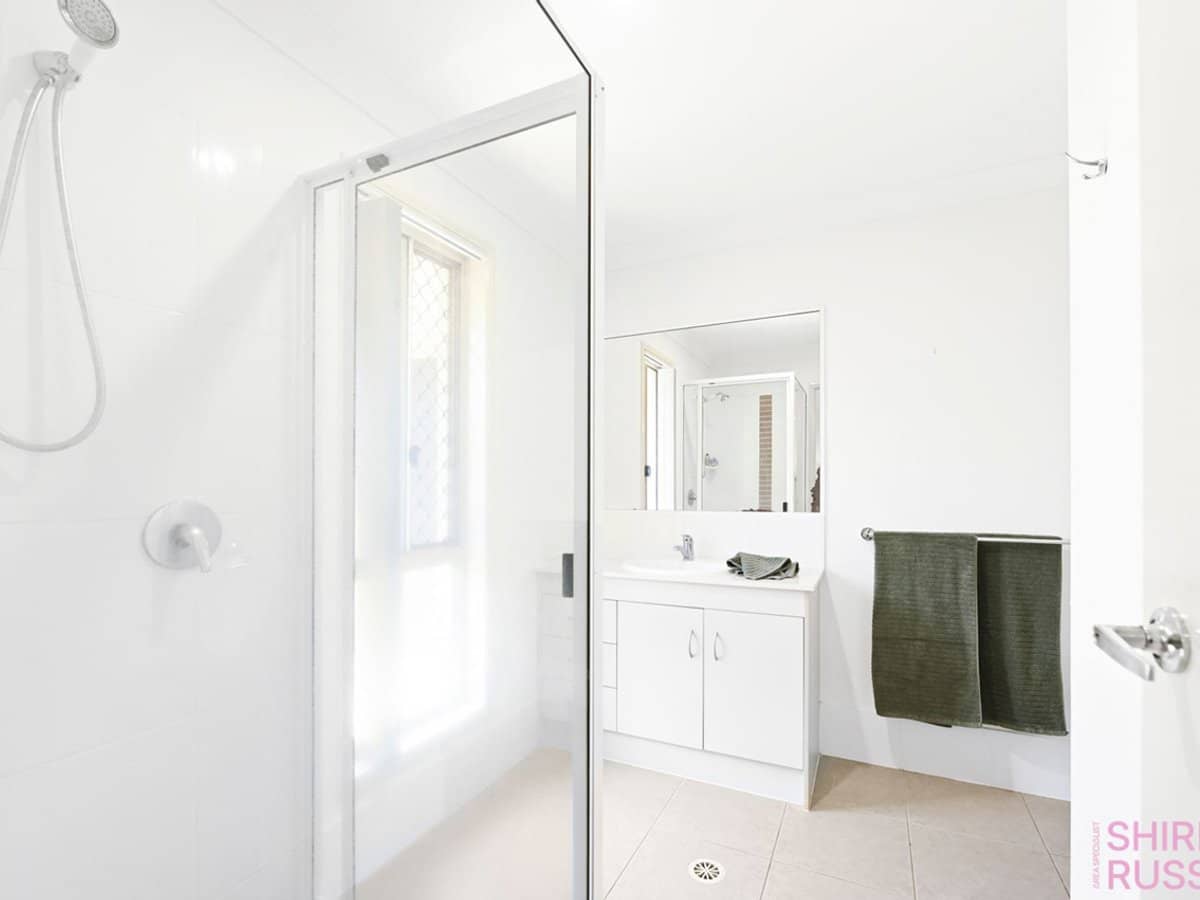 45 Whitehaven Drive, Blacks Beach - Thumbnail 12