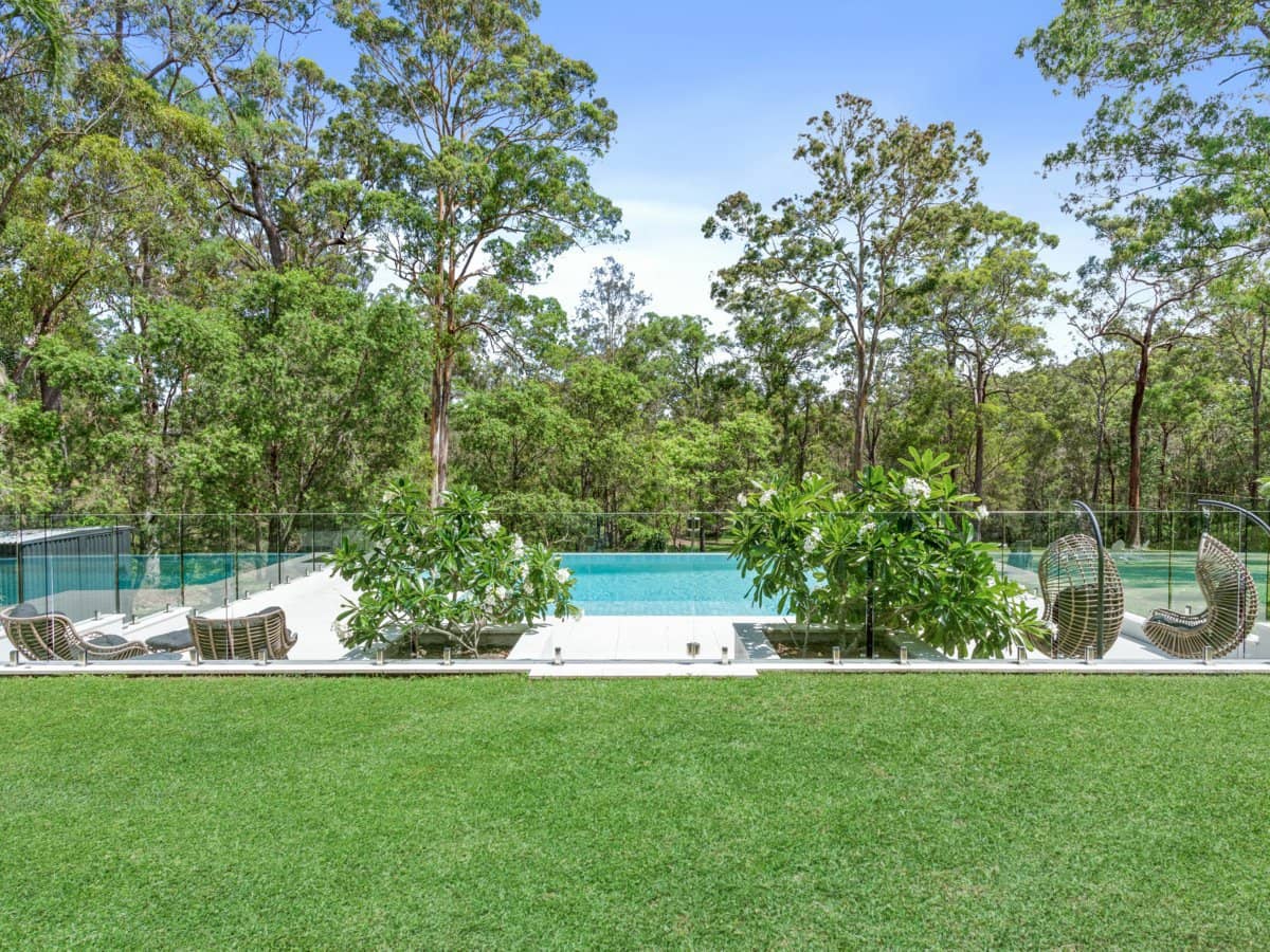 47 Worley Drive, GILSTON - Thumbnail 2