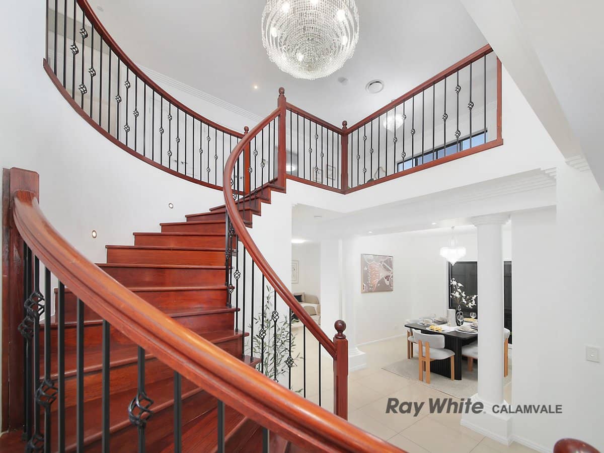 156 The Parkway, STRETTON - Thumbnail 4