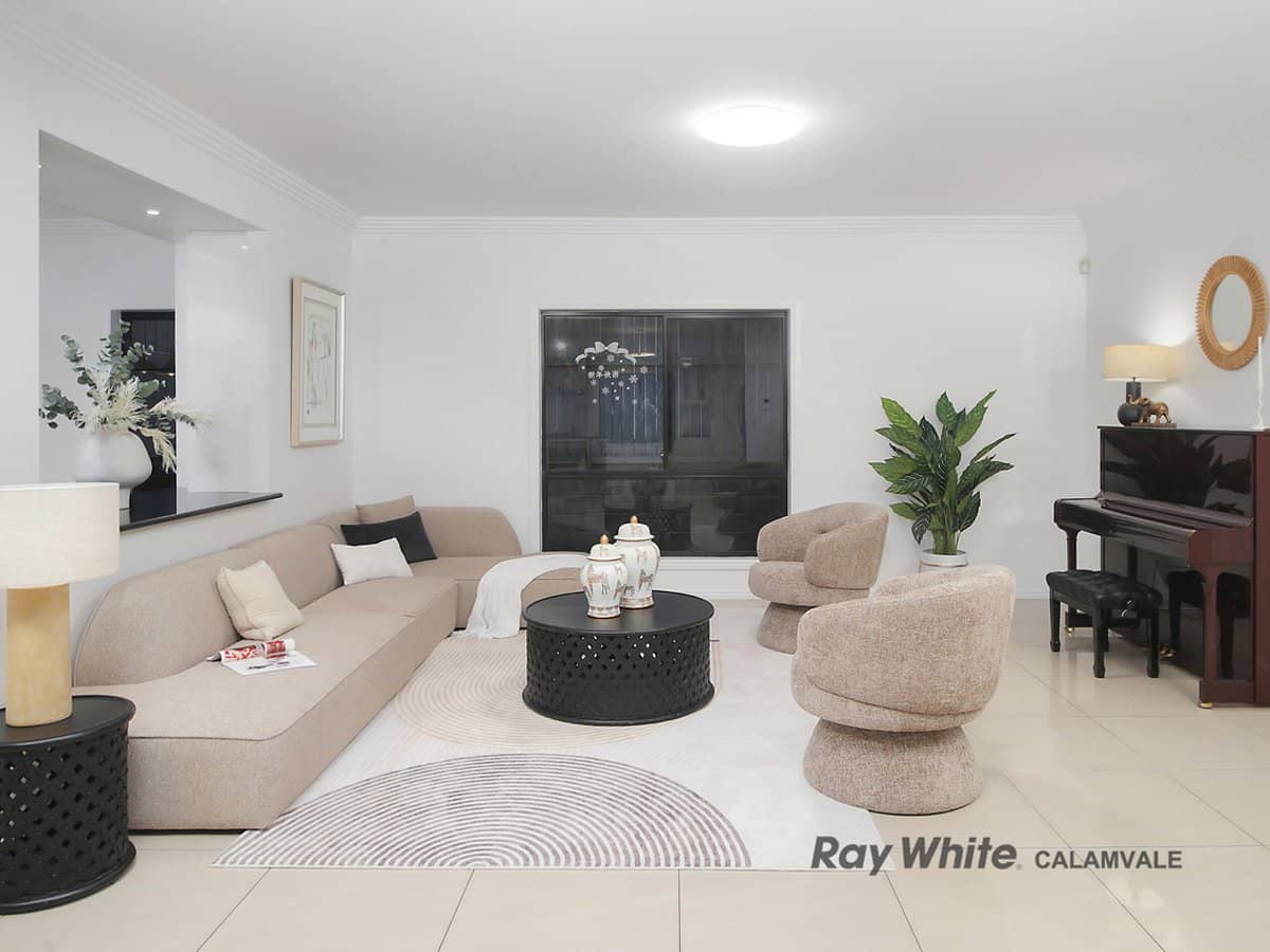 156 The Parkway, STRETTON - Thumbnail 7