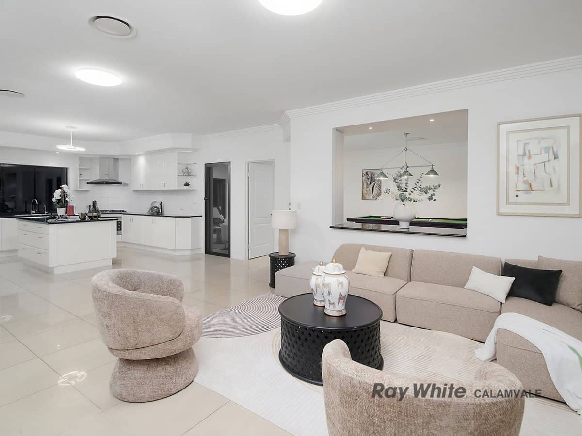 156 The Parkway, STRETTON - Thumbnail 8