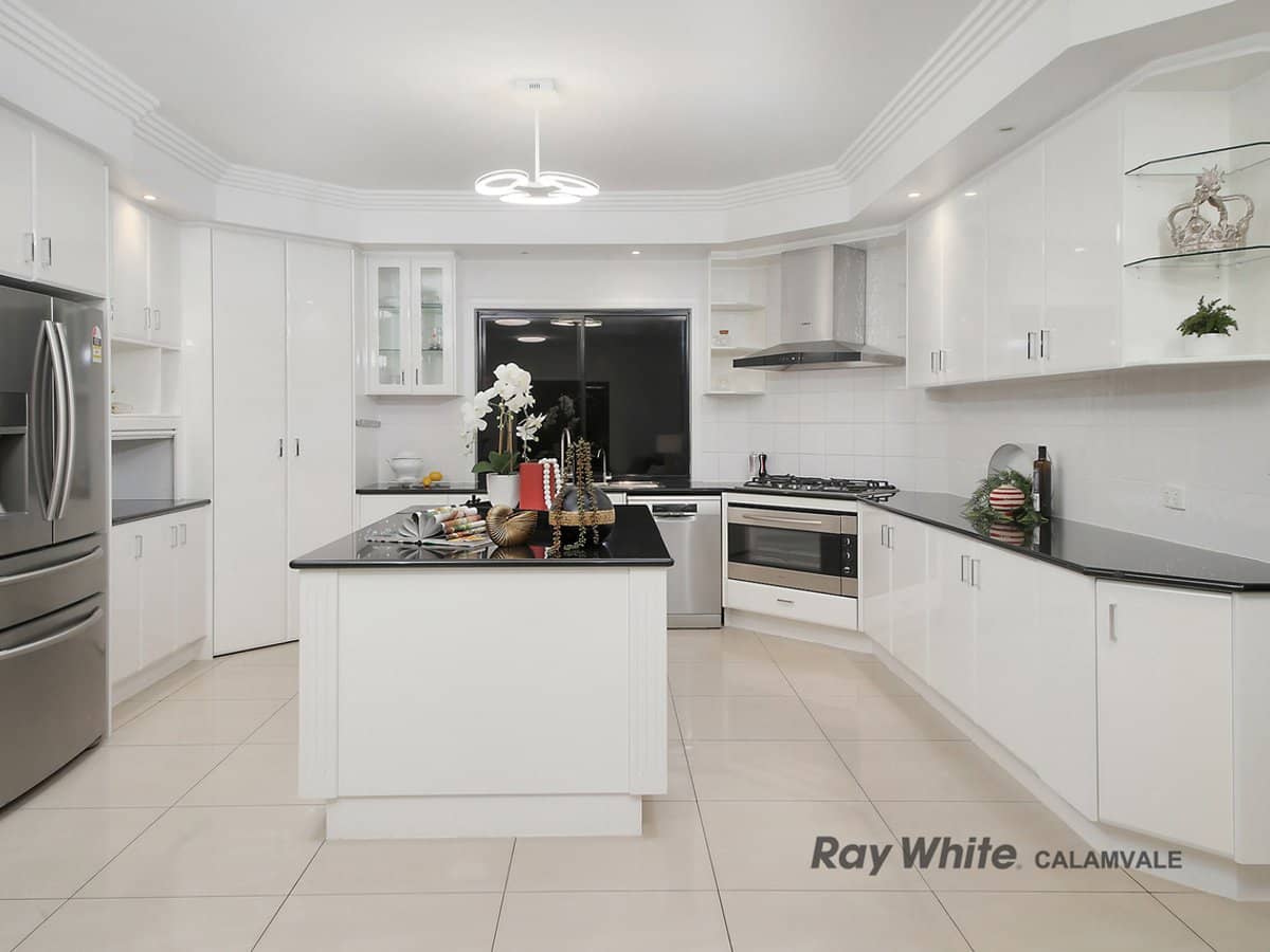 156 The Parkway, STRETTON - Thumbnail 9