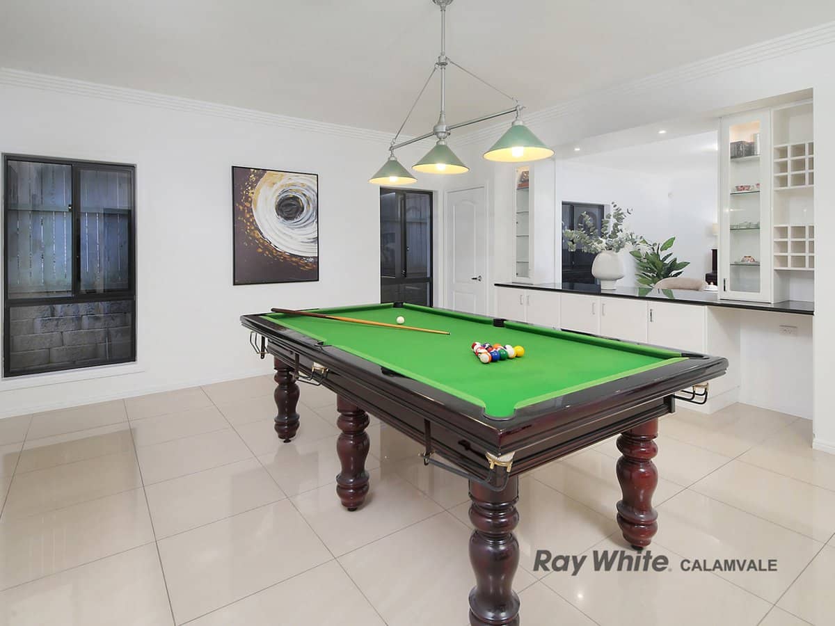 156 The Parkway, STRETTON - Thumbnail 13