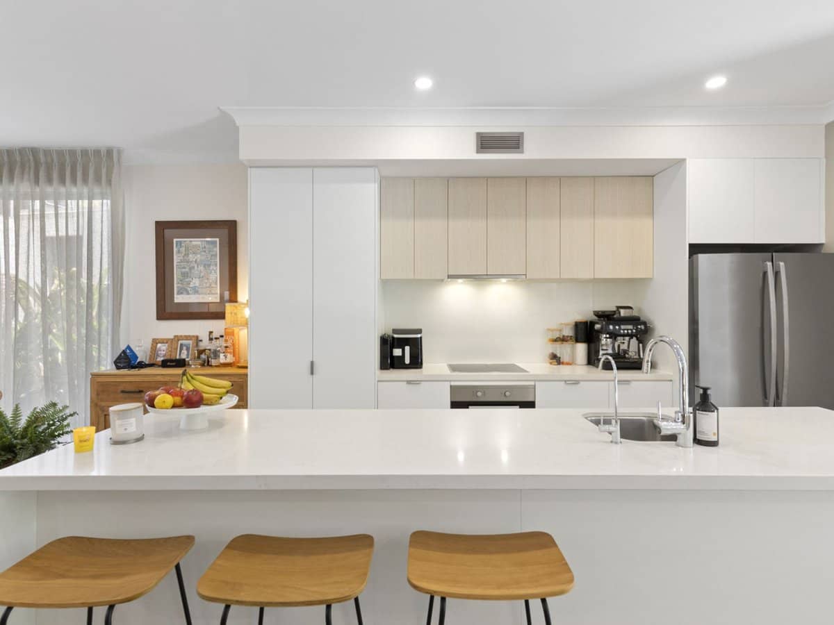 70/1 Grande Avenue, CARRARA - Thumbnail 9