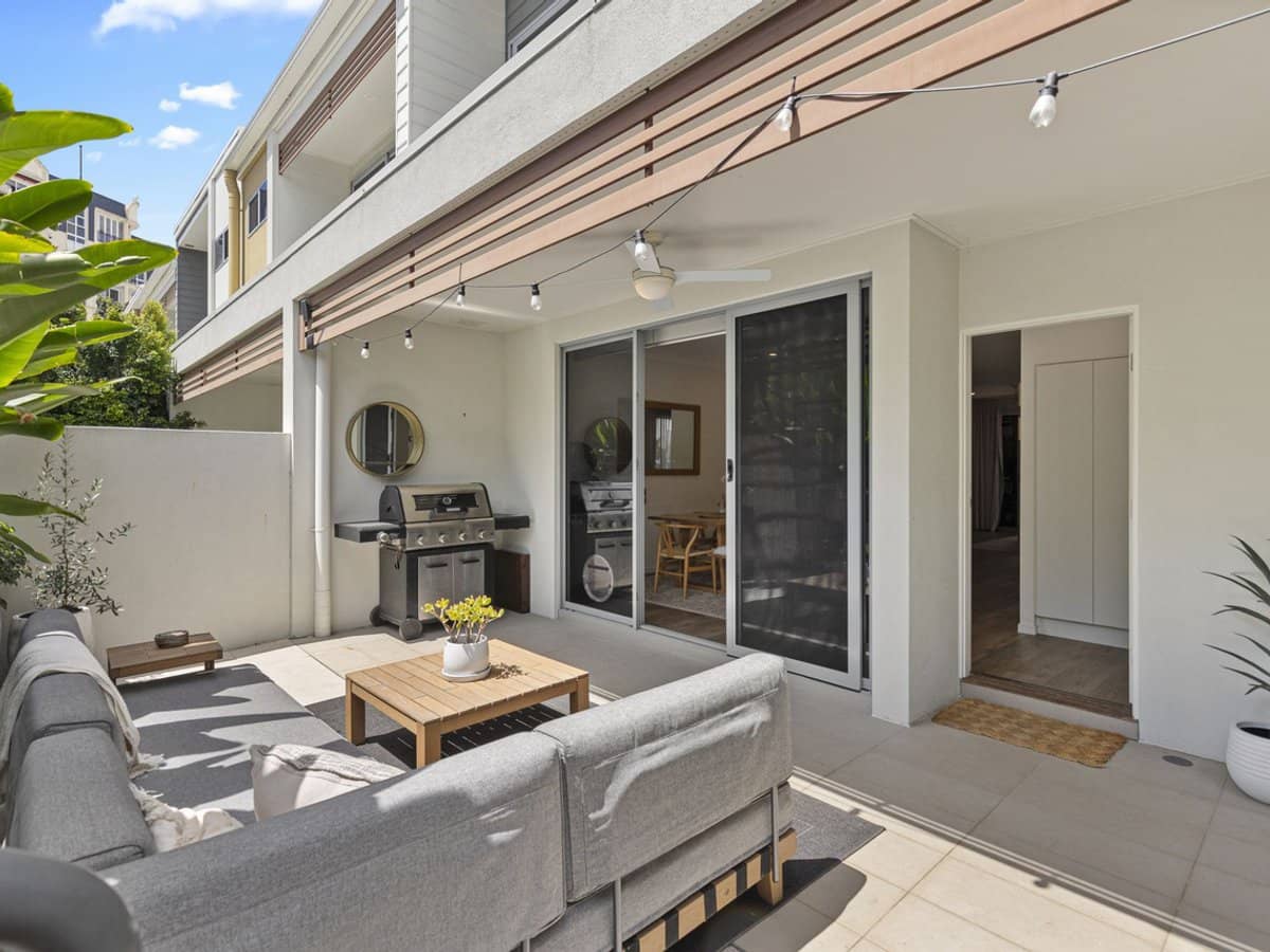 70/1 Grande Avenue, CARRARA - Thumbnail 20