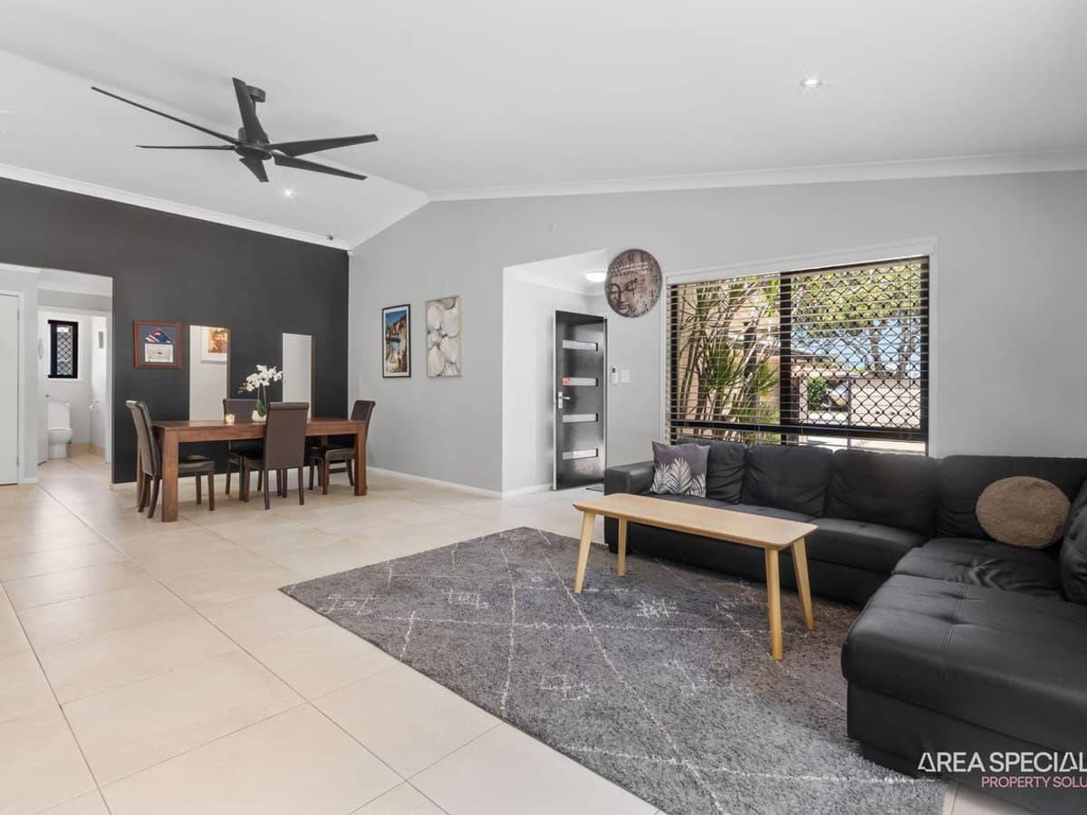 7 Greenfinch Court, Jacobs Well - Thumbnail 11