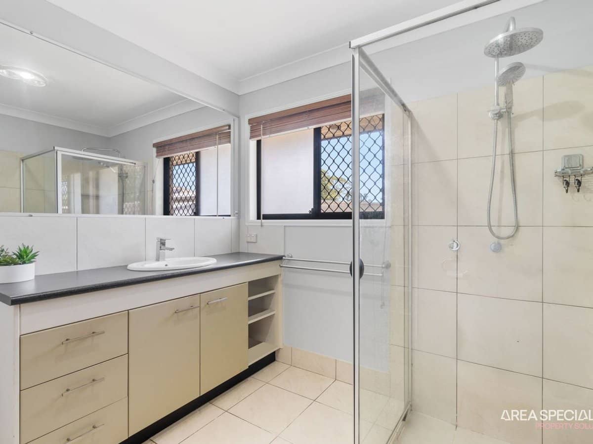 7 Greenfinch Court, Jacobs Well - Thumbnail 17