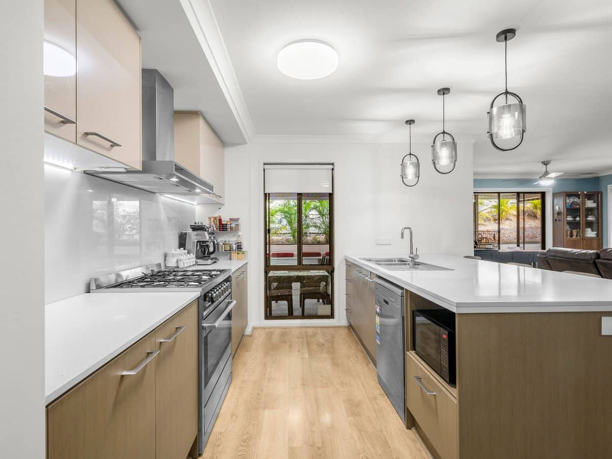 44 River Run Circuit, Ormeau Hills - Thumbnail 2