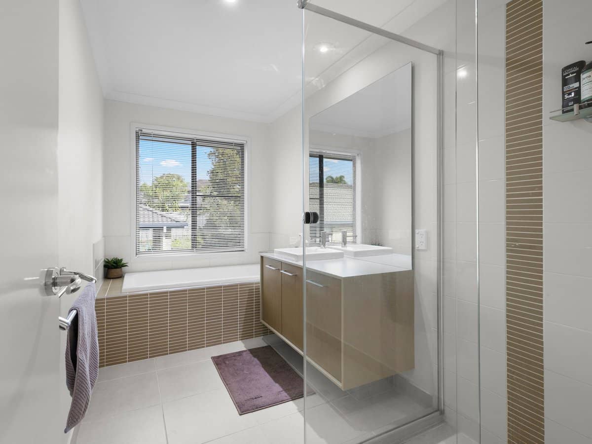 44 River Run Circuit, Ormeau Hills - Thumbnail 18