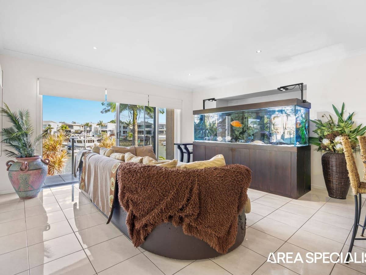 19 Coomera Court, Helensvale - Thumbnail 6