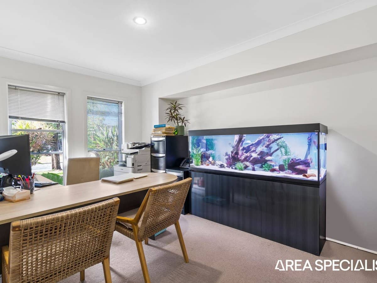 19 Coomera Court, Helensvale - Thumbnail 8