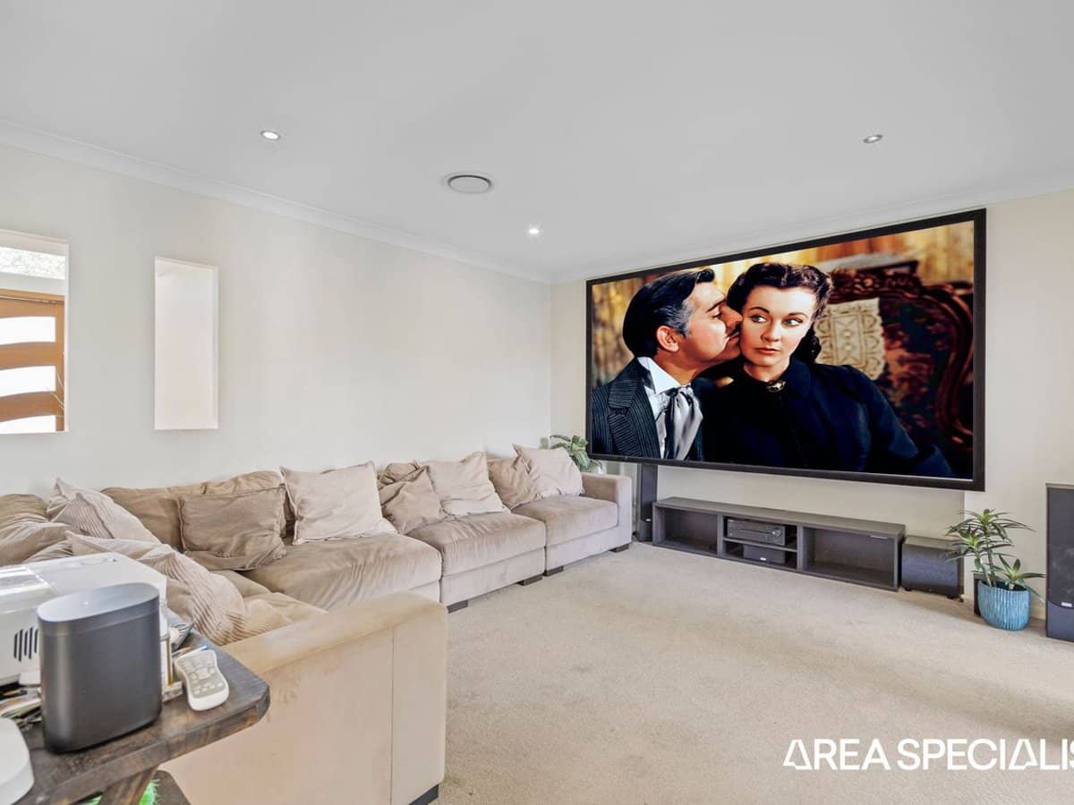 19 Coomera Court, Helensvale - Thumbnail 9