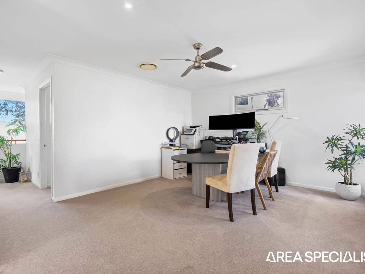 19 Coomera Court, Helensvale - Thumbnail 11