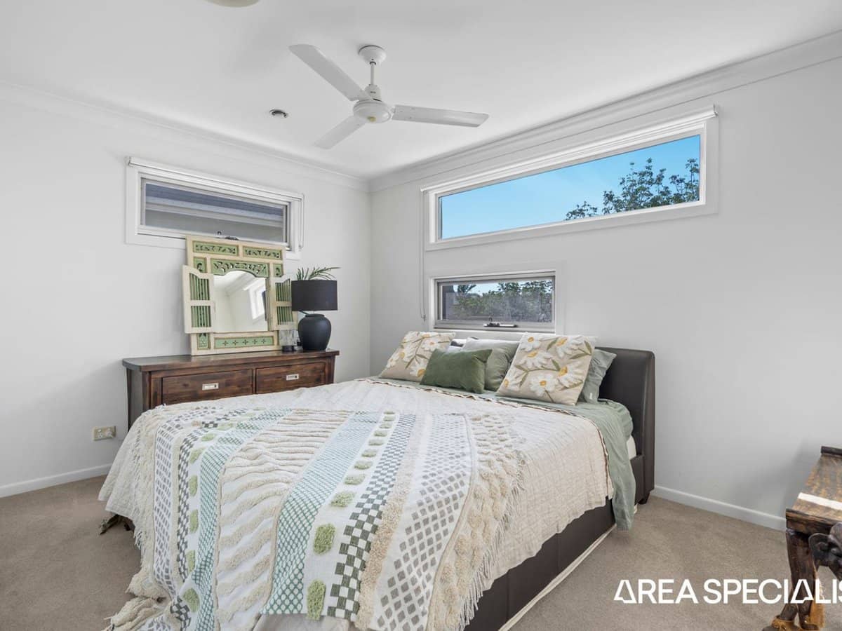 19 Coomera Court, Helensvale - Thumbnail 12