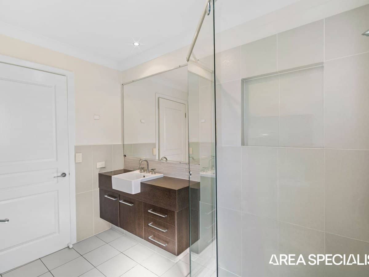 19 Coomera Court, Helensvale - Thumbnail 15