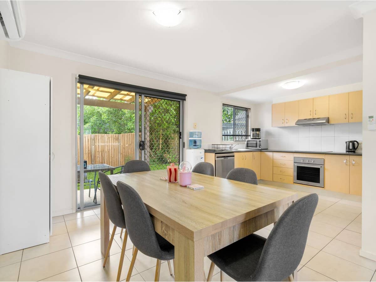 266 Henty Drive, Redbank Plains - Thumbnail 4