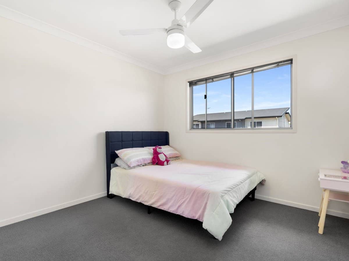 266 Henty Drive, Redbank Plains - Thumbnail 9