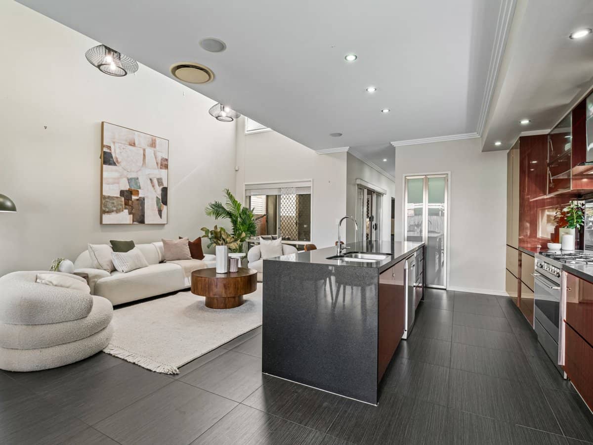 47 Hamilton Avenue, HENDRA - Thumbnail 8