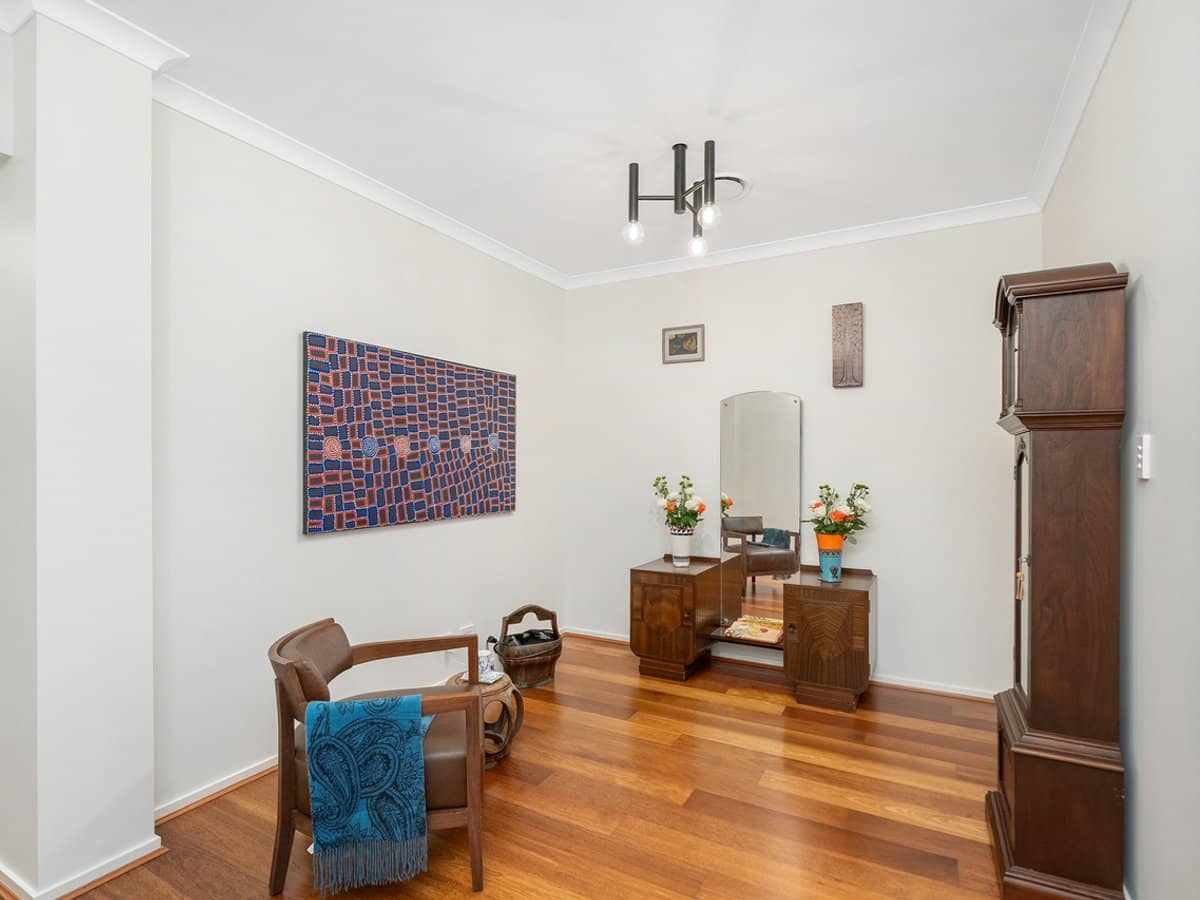 9 Sunset Place, Jacobs Well - Thumbnail 4