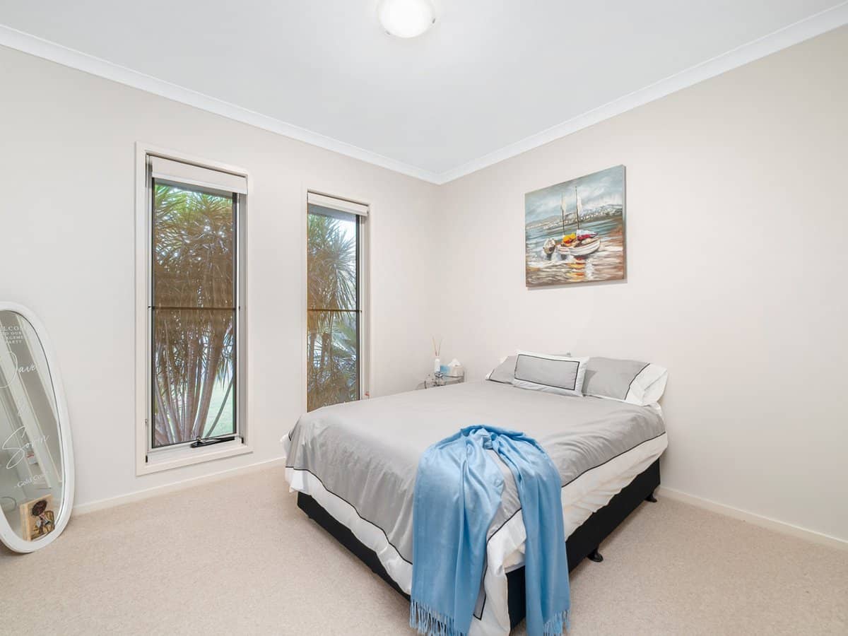 9 Sunset Place, Jacobs Well - Thumbnail 20