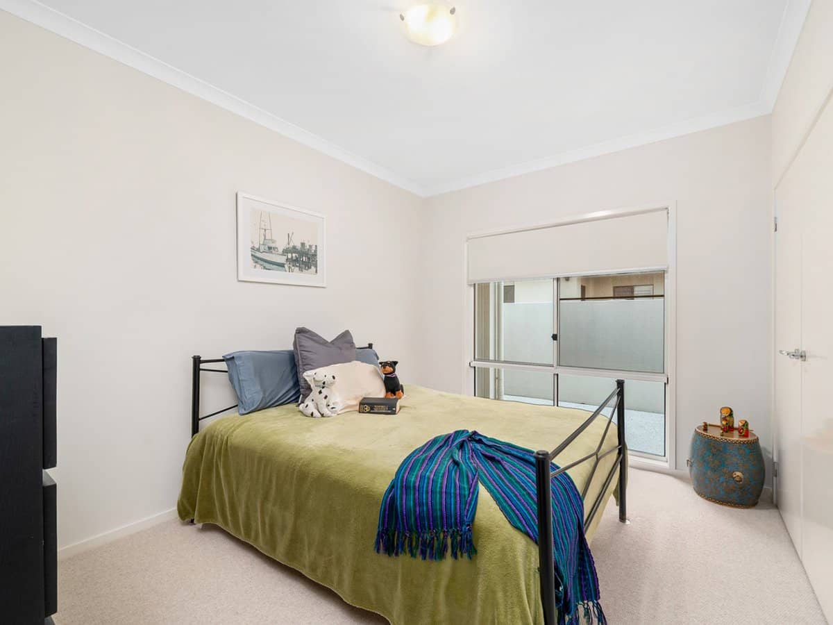 9 Sunset Place, Jacobs Well - Thumbnail 21