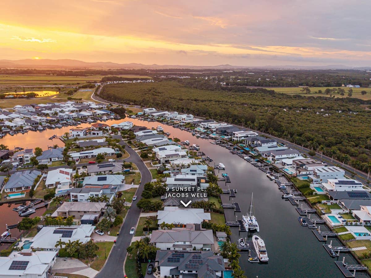 9 Sunset Place, Jacobs Well - Thumbnail 27