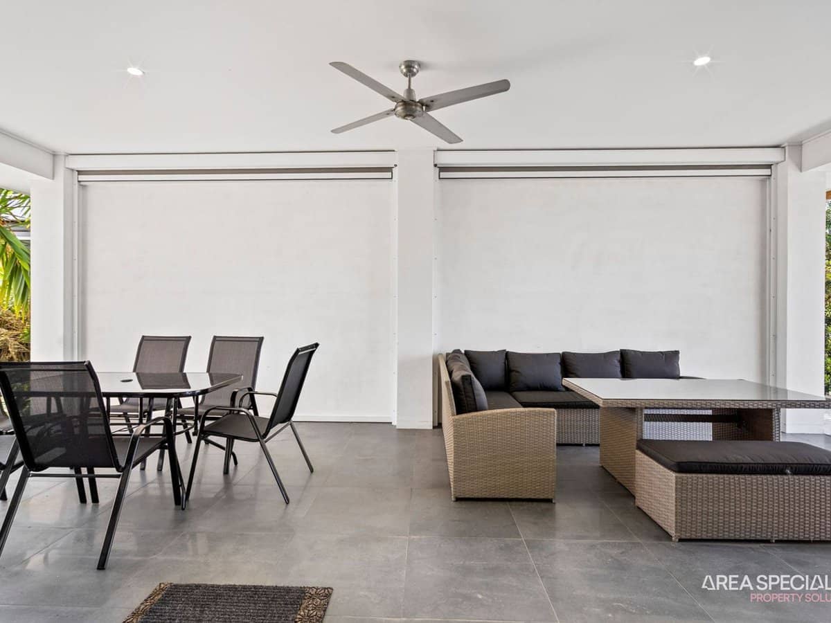 10 Sundown Place, Jacobs Well - Thumbnail 11